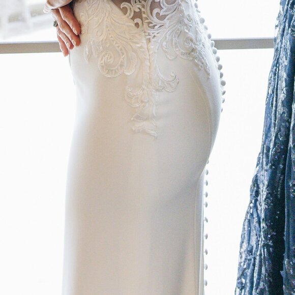 ANNA GRACE Elegant Luxurious Crepe Fabric Lace Designer Wedding Gown Size 4 - Picture 10 of 13